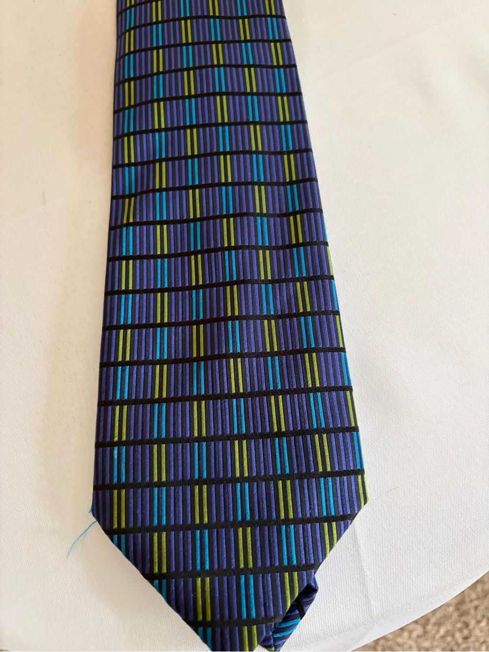 Men's Blue and Green Patterned Tie